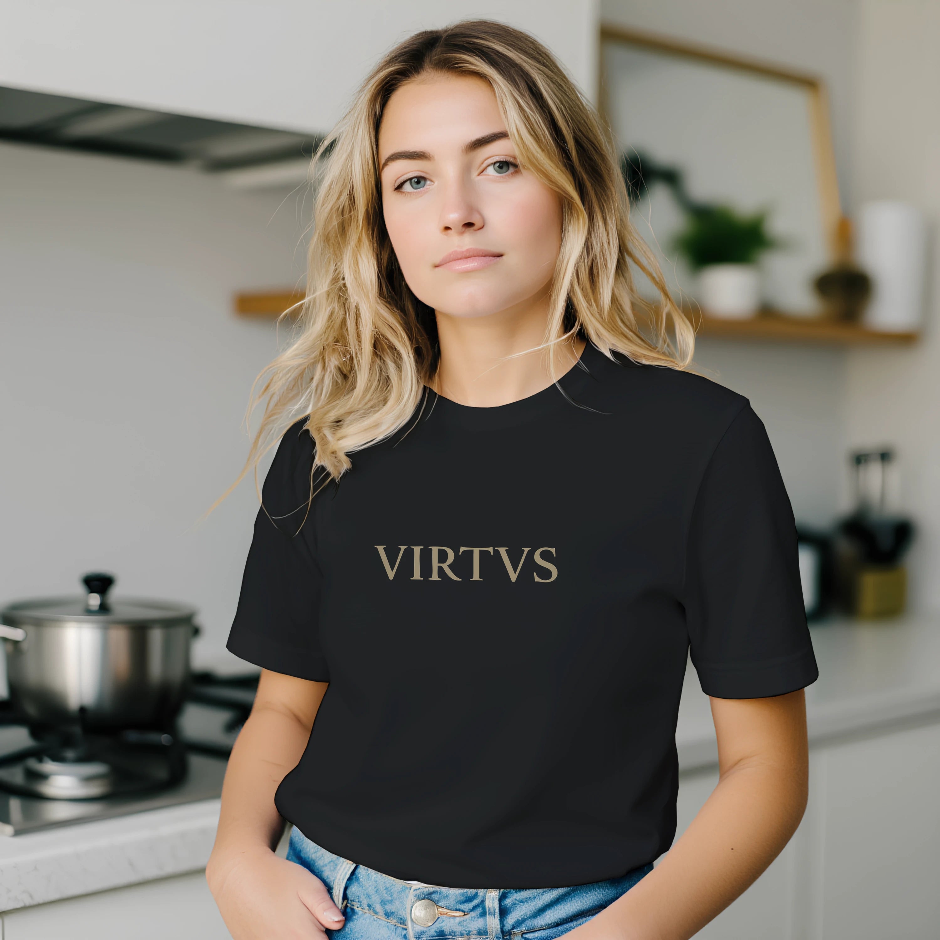 Camiseta Negra VIRTVS | Essential